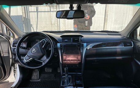 Toyota Camry, 2016 год, 3 100 000 рублей, 13 фотография