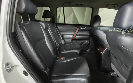 Toyota Highlander III, 2013 год, 12 фотография