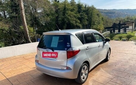 Toyota Ractis II, 2011 год, 850 000 рублей, 3 фотография