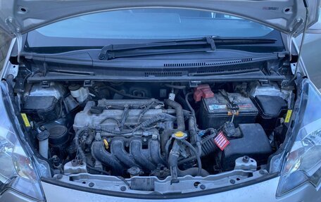 Toyota Ractis II, 2011 год, 850 000 рублей, 11 фотография