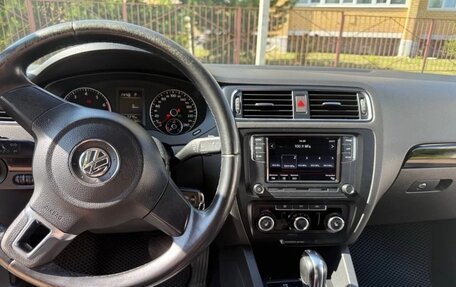 Volkswagen Jetta VI, 2013 год, 950 000 рублей, 7 фотография