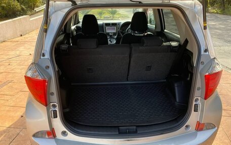 Toyota Ractis II, 2011 год, 850 000 рублей, 6 фотография