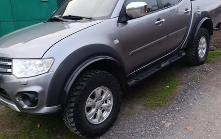 Mitsubishi L200 IV рестайлинг, 2014 год, 2 090 000 рублей, 5 фотография