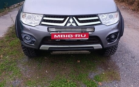 Mitsubishi L200 IV рестайлинг, 2014 год, 2 090 000 рублей, 7 фотография