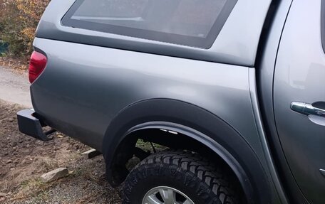 Mitsubishi L200 IV рестайлинг, 2014 год, 2 090 000 рублей, 11 фотография