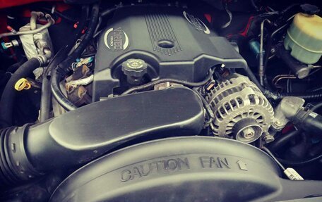 Chevrolet Avalanche I, 2002 год, 3 000 000 рублей, 9 фотография