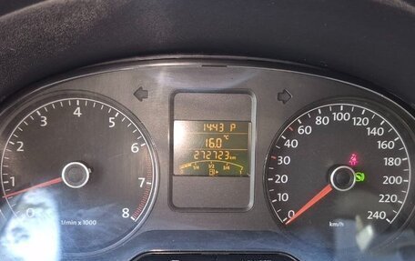 Volkswagen Polo VI (EU Market), 2012 год, 600 000 рублей, 10 фотография