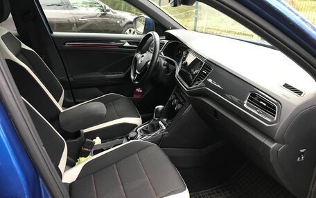 Volkswagen T-Roc I, 2018 год, 3 299 000 рублей, 7 фотография