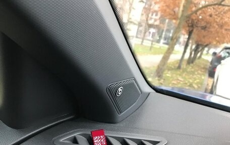 Volkswagen T-Roc I, 2018 год, 3 299 000 рублей, 17 фотография