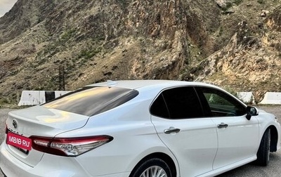 Toyota Camry, 2019 год, 2 550 000 рублей, 1 фотография