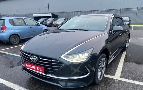 Hyundai Sonata VIII, 2021 год, 1 950 000 рублей, 1 фотография