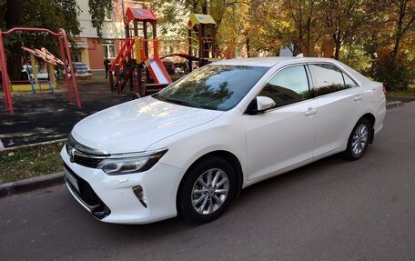 Toyota Camry, 2016 год, 1 900 000 рублей, 5 фотография
