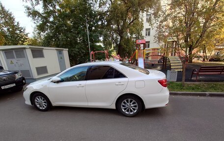 Toyota Camry, 2016 год, 1 900 000 рублей, 6 фотография
