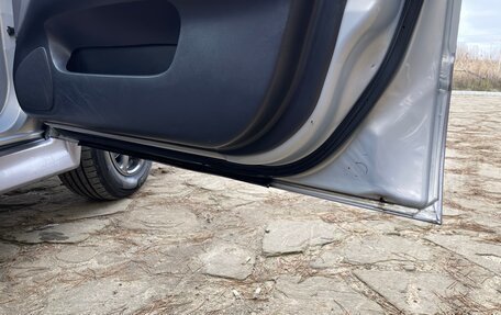 Nissan Avenir II, 2001 год, 980 000 рублей, 12 фотография