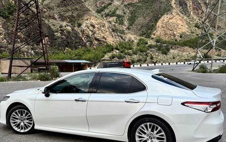 Toyota Camry, 2019 год, 2 550 000 рублей, 8 фотография