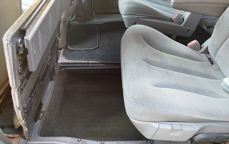 Chrysler Town & Country IV, 2005 год, 990 000 рублей, 18 фотография