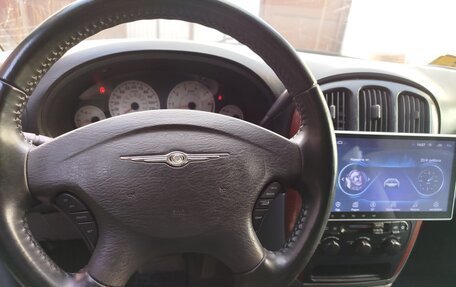 Chrysler Town & Country IV, 2005 год, 990 000 рублей, 29 фотография