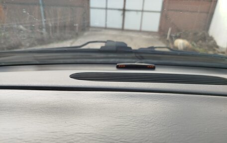 Chrysler Town & Country IV, 2005 год, 990 000 рублей, 33 фотография