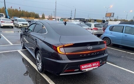 Hyundai Sonata VIII, 2021 год, 1 950 000 рублей, 2 фотография
