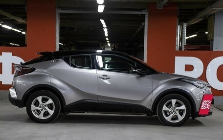 Toyota C-HR I рестайлинг, 2019 год, 2 349 000 рублей, 4 фотография