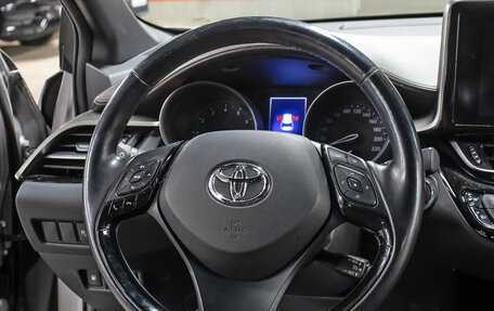 Toyota C-HR I рестайлинг, 2019 год, 2 349 000 рублей, 17 фотография