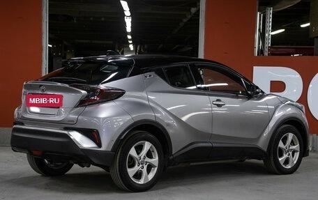 Toyota C-HR I рестайлинг, 2019 год, 2 349 000 рублей, 5 фотография