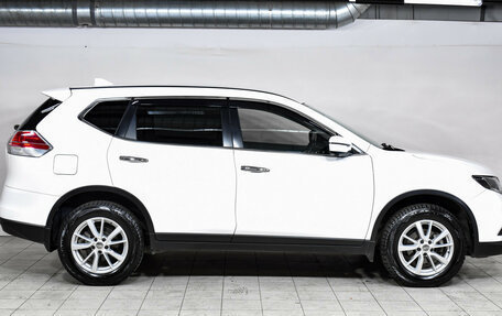 Nissan X-Trail, 2018 год, 2 085 000 рублей, 4 фотография