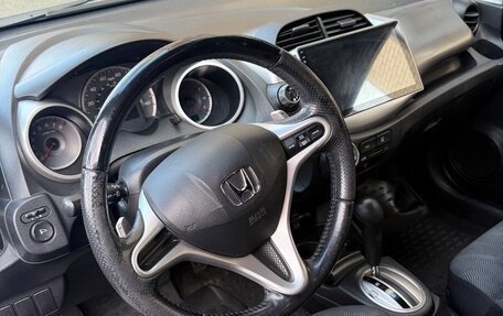 Honda Fit III, 2008 год, 700 000 рублей, 7 фотография