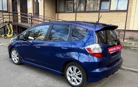 Honda Fit III, 2008 год, 700 000 рублей, 4 фотография