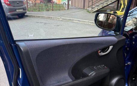 Honda Fit III, 2008 год, 700 000 рублей, 10 фотография