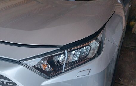 Toyota RAV4, 2021 год, 4 250 000 рублей, 2 фотография