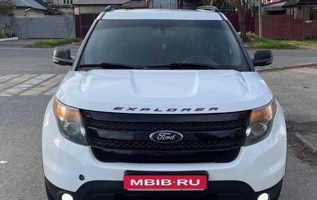Ford Explorer VI, 2013 год, 1 750 000 рублей, 2 фотография