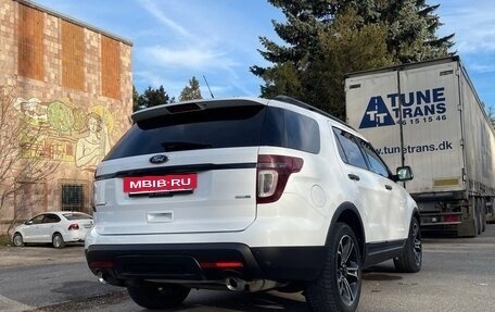 Ford Explorer VI, 2013 год, 1 750 000 рублей, 4 фотография