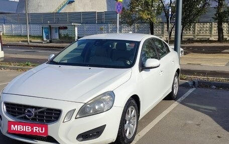 Volvo S60 III, 2012 год, 900 000 рублей, 2 фотография