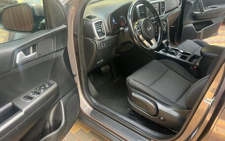 KIA Sportage IV рестайлинг, 2020 год, 2 530 000 рублей, 14 фотография