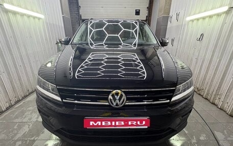 Volkswagen Tiguan II, 2019 год, 3 350 000 рублей, 2 фотография