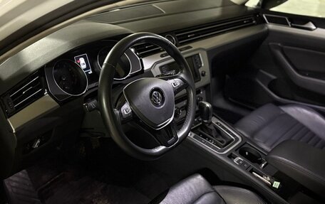 Volkswagen Passat B8 рестайлинг, 2017 год, 2 035 000 рублей, 8 фотография