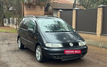 Volkswagen Sharan I рестайлинг, 1996 год, 197 000 рублей, 2 фотография