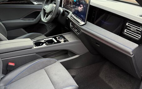 Volkswagen Tiguan, 2025 год, 4 770 000 рублей, 15 фотография