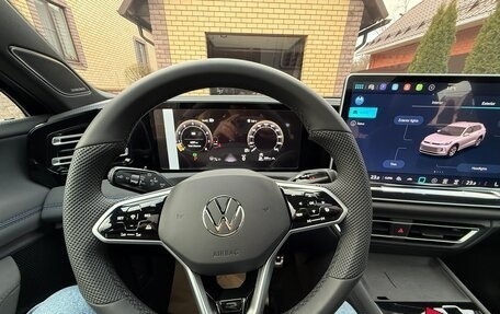 Volkswagen Tiguan, 2025 год, 4 770 000 рублей, 24 фотография