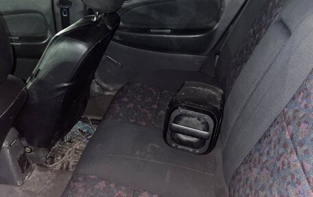 Mazda 323, 1997 год, 118 000 рублей, 7 фотография