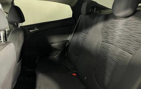 Hyundai Solaris II рестайлинг, 2015 год, 850 000 рублей, 7 фотография