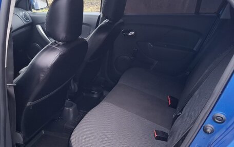 Renault Logan II, 2017 год, 840 000 рублей, 15 фотография