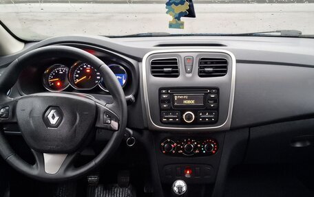 Renault Logan II, 2017 год, 840 000 рублей, 11 фотография