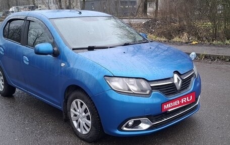 Renault Logan II, 2017 год, 840 000 рублей, 3 фотография