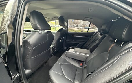 Toyota Camry, 2020 год, 2 950 000 рублей, 8 фотография