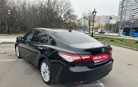 Toyota Camry, 2020 год, 2 950 000 рублей, 4 фотография