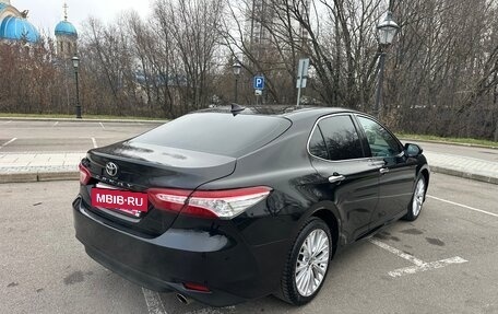 Toyota Camry, 2020 год, 2 950 000 рублей, 3 фотография
