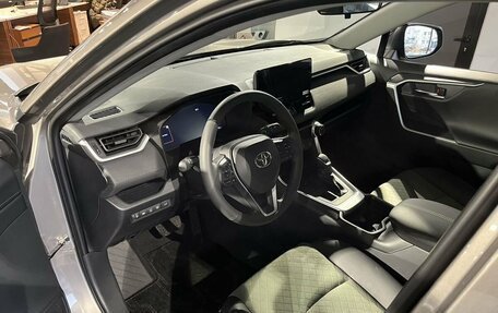 Toyota RAV4, 2025 год, 4 350 000 рублей, 7 фотография