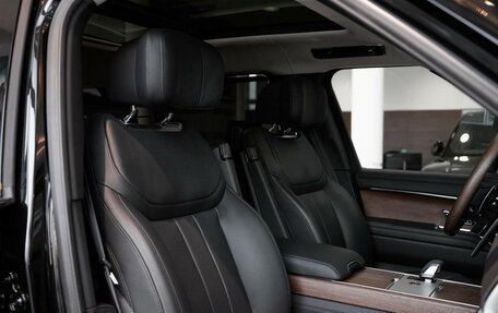 Land Rover Range Rover IV рестайлинг, 2025 год, 24 000 000 рублей, 8 фотография